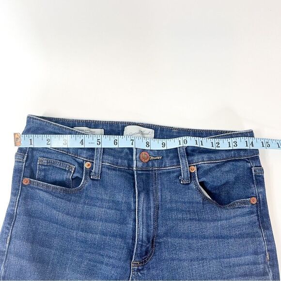 🍋 Universal Thread • Women High-Rise Slim Straight Jeans Size 4/27R Medium Wash - Picture 4 of 6
